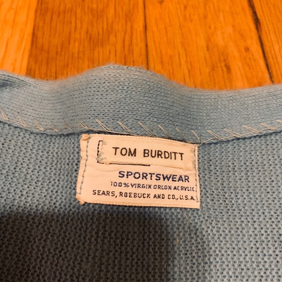 VINTAGE LIGHT BLUE RETRO CARDIGAN! - Picture 4 of 4